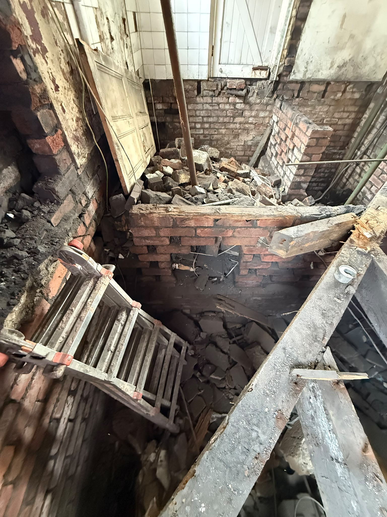 Kitchen structural floor works